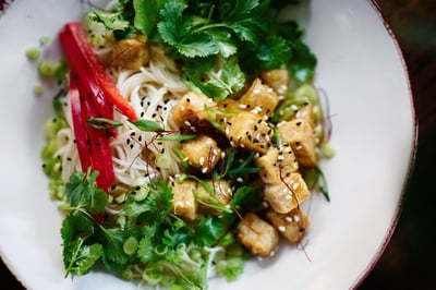 Quel plat asiatique impressionner ses invités sans se compliquer ?